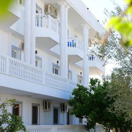 Aparthotel Vila Unique Ksamil Exteriér fotografie